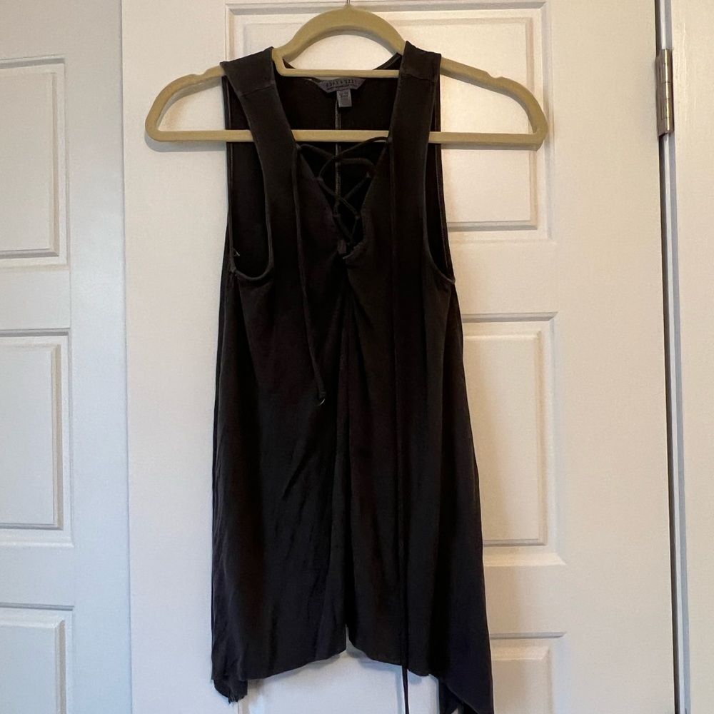 American eagle tank tie up